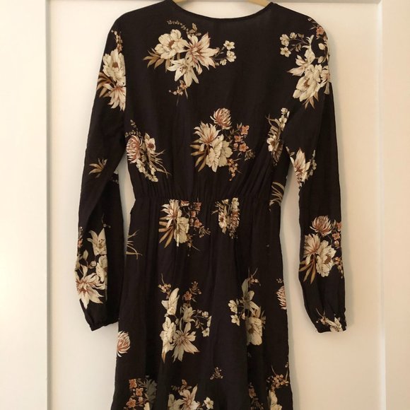 Cute floral dress - Picture 2 of 5